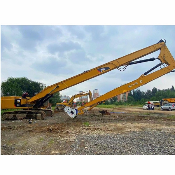 卡特三节臂拆迁臂装置现场